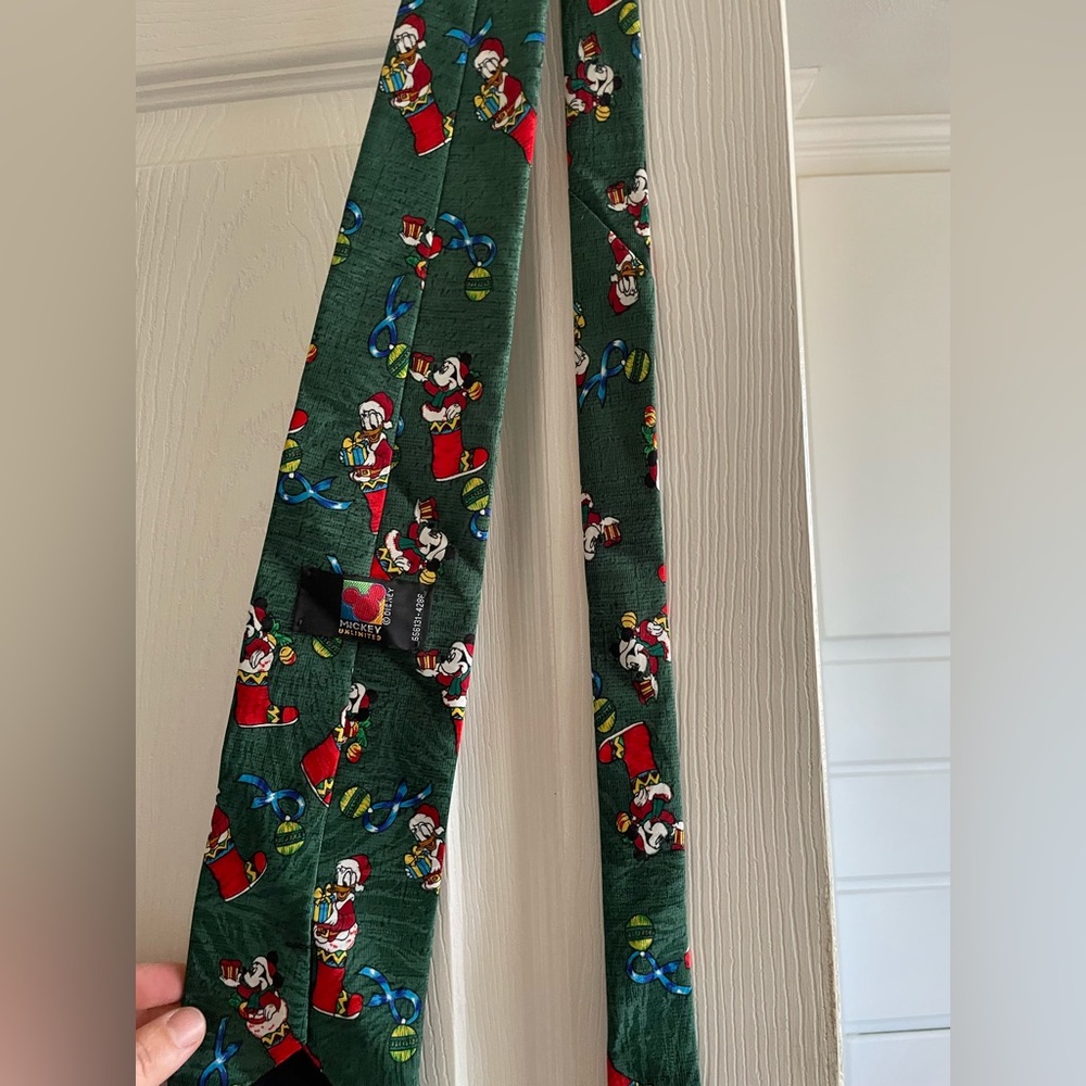 Vintage Mikey and friends Christmas Tie